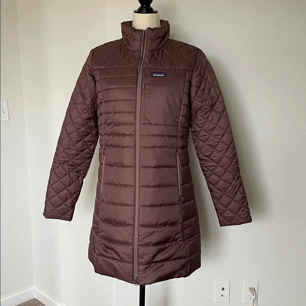 Patagonia / Quilted Coat - Picture 2 of 4